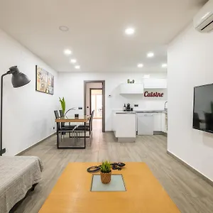 Apartment Luxury Apartment, Next To The Sea, Premia De Mar