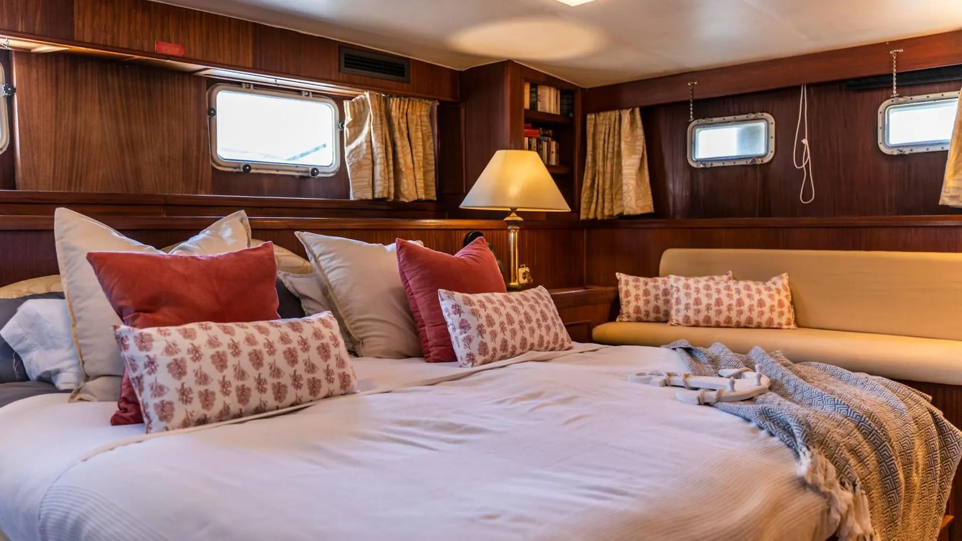 Botel Hotel Yacht Our Alissa Premia De Mar