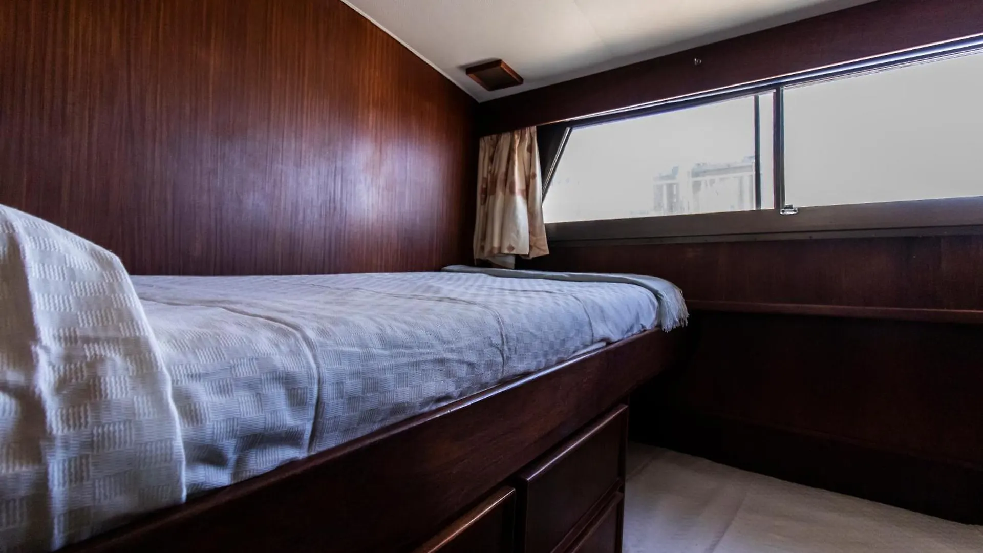 Botel Hotel Yacht Our Alissa Premia De Mar Spain